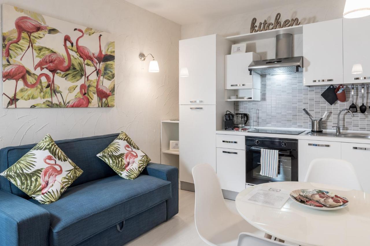 Resilienza Tropical Apartments & Room Porto SantʼElpidio Εξωτερικό φωτογραφία